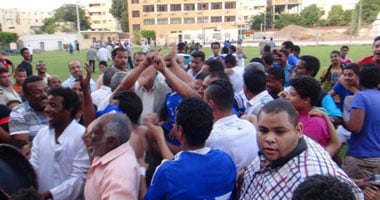 جماهير فريق أسوان تحتفل بصعوده لدورة الترقى