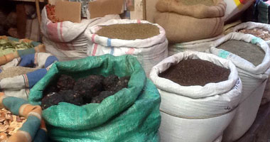 القبض على "عطار" قبل ترويجه 3000 عبوة منشط جنسى فى الجمالية