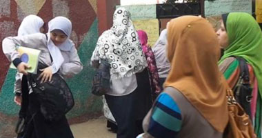 أولياء أمور المدارس الرسمية بالجيزة يدعون للتظاهر أمام وزارة التعليم
