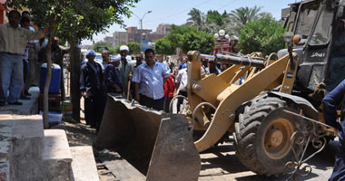 تنفيذ قرارات إزالة لعدد 55 إشغال طريق بشمال سيناء