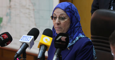 تأخير حصول القطاع الخاص على الحد الأدنى يثير الجدل بين الحكومة والعمال.. القوى العاملة: اختلاف العمال ورجال الأعمال وراء التأخير.. واتحاد العمال يرد: الحكومة لم تدع لجلسات القومى للأجور منذ 3 أشهر