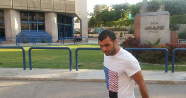 عماد متعب طمعان فى "كرم" الشراقوة للهروب من "جحيم" الأهلى