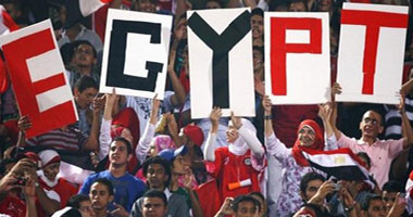 "والله لو كنا أتأهلنا كنا كسرنا الدنيا".. المصريون يندبون حظهم بعد الإقصاء من مونديال المفاجآت.. عمالقة الكرة الأوروبية يودعون كأس العالم من الأدوار التمهيدية فى بطولة "انفجار الصغار"