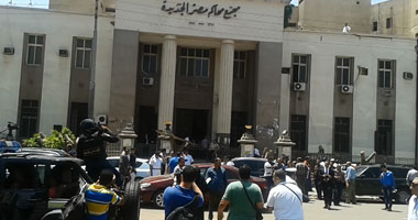 محكمة جنح الغردقة تأمر بحبس تشكيل عصابى تخصص فى سرقة السيارات
