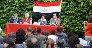 بالصور..المكتب الثقافى المصرى فى روما يقيم "يوم فى حب نيلسون مانديلا"
