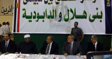 بدء مراسم الصلح بين الدابودية وبنى هلال بأسوان
