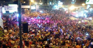 عروض لفرقة "طبل بلدى" فى التحرير احتفالاً بفوز السيسى