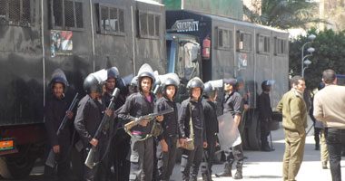 قوات الأمن تلاحق عناصر الإخوان بشوارع الوراق
