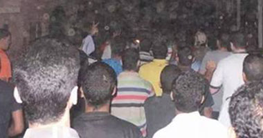 الإخوان يتوافدون على مسجد الإمبابى بمنطقة عرب المعادى 