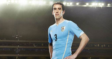 ميلان يعرض 25 مليون يورو لضم قائد أوروجواى