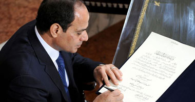 الرئيس السيسي يصدر القانون 29 لسنة 2018 بتعديل "الضريبة على الدخل"