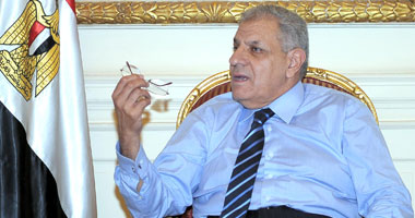 "محلب" يلتقى رئيس "الأعلى للقضاء" لتهنئته بالمنصب الجديد