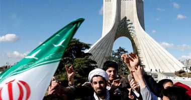 وفد مصرى يتوجه إلى طهران للإعداد لزيارة مرسى