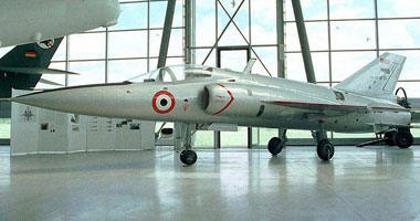 4 طائرات نفاثة للأكاديمية المصرية للطيران 