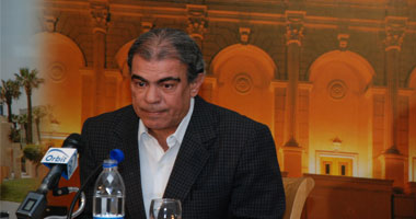 "الشاعر والشيخ" يرصد تجربة حلمى سالم مع يوسف البدرى