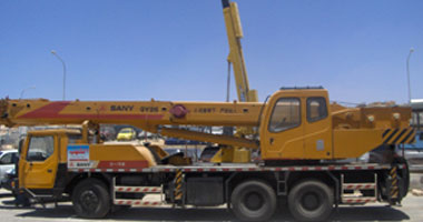 مصرع سائق تحت عجلات "رافعة ونش" ببورسعيد