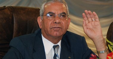 "الجيزة" تزيل ملهى على البر الشرقى لجزيرة الوراق
