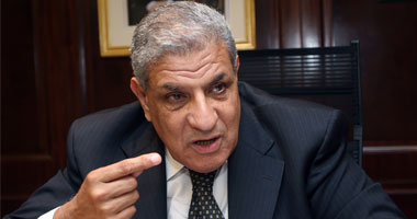 "محلب" يجرى اتصالا بـ "وفيق" وعبد القوى خليفة ويشكرهما على مجهوداتهما