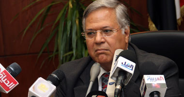 عاطلون يحاولون خطف سيدة لاغتصابها بعد سطو مسلح على سيارتها بالمعادى