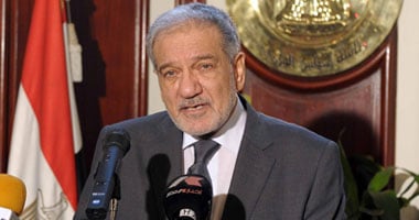 ردود الأفعال الغاضبة تتوالى على مؤتمر السلمى.. البرادعى: الجيش ليس دولة فوق الدولة.. أبو سعدة يشبه المؤتمر باحتفالات الوطنى المنحل.. وماضى: السلمى سحب حماية الشرعية من الشعب ومنحها لـ"العسكرى" 