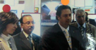 صور تظهر التعاون بين د.حازم عبد العظيم وزوجة نظيف