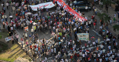 انتهاء مسيرة تطهير الإعلام.. والمتظاهرون يعودون لـ"التحرير"