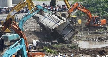 حادث القطار السريع فى الصين سببه جهاز الإشارات 