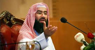 نبيل العوضى ينعى سليمان العودة فى وفاة زوجته وابنه فى حادث مرورى