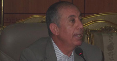محافظ بورسعيد: نواجه مشاكل بالجملة.. و"عدم رضا" المواطنين منطقى