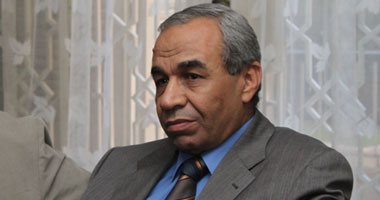 غدا.. "دائرة الاستثمار" التى أصدرت حكما باسترداد "عمر أفندى" تحسم الخلاف حول عقود بيع "النصر" للمراجل البخارية و"طنطا" للكتان و"شبين الكوم" للغزل والنسيج