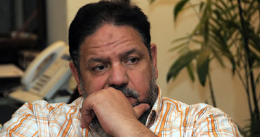 منتصر الزيات يكتب: حواشٍ من الحالة المصرية الراهنة.. ما هذه الحمى التى أصابت مثقفين وكتابا ومحامين؟ ما هذا التنكر للمبادئ وقيم حقوق الإنسان؟ هل يمكن أن ينحاز هؤلاء لإجراءات قمعية؟