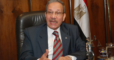عبد المنعم: المحاكمة العلنية لمبارك دليل حرص المجلس العسكرى على نجاح الثورة 