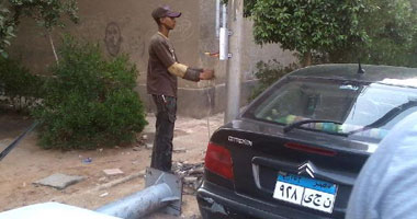 بالصور.. حملة "مصر بتاعتى" تبدأ فى حل أزمة الإنارة فى حى زهراء مدينة نصر