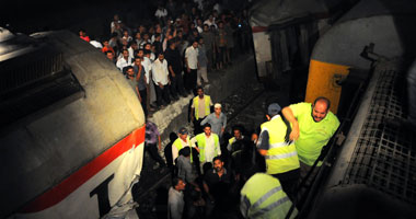 النيابة العامة تعاين مكان حادث قطارى البدرشين