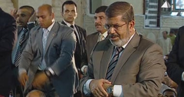 مرسى يصلى الجمعة فى التجمع الخامس 