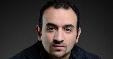 انتهاء جنازة والد المخرج عمرو سلامة والتوجه لدفنه