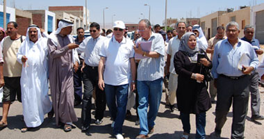 بالصور.. بدء حملة القضاء على القمامة فى جنوب سيناء بمشاركة المحافظ