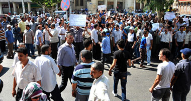 "إنقاذ الثورة" تدعو لمسيرة إلى قصر الاتحادية للإفراج عن المعتقلين