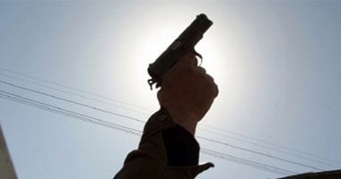 النيابة توجه تهمة الشروع فى القتل لضابط أطلق النار على صاحب محل بمصر الجديدة