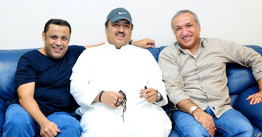 أبو بكر سالم يصل دبى بعد الاطمئنان على حالته الصحية