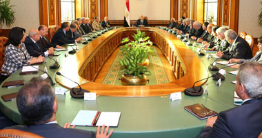"الوزراء": العدالة الاجتماعية حجر الزاوية بسياسة الحكومة