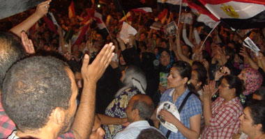 أعضاء حملة السيسى ينظمون مؤتمرا جماهيريا تأييدا للمشير فى العريش