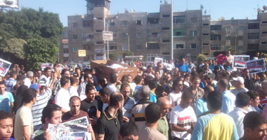 أهالى قليوب يودعون شهيد الشرطة فى جنازة شعبية مهيبة 