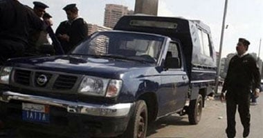 سيارة بدون لوحات تقتحم "كمينا" وتصيب ضابط بمرور إسنا جنوبى الأقصر