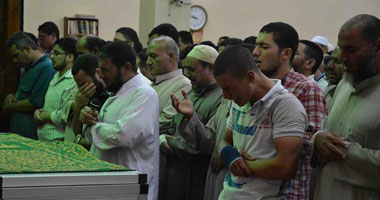 "المحظورة" تصلى على عضو توفى بمستشفى السجن العمومى بالمنصورة