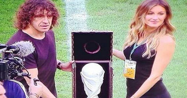 "بويول" يعيد كأس العالم لملعب "الماراكانا" قبل النهائى