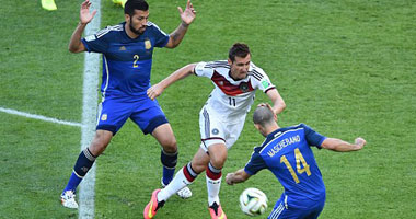 بعد مرور 20 دقيقة.. ألمانيا تسيطر والأرجنتين تلعب على المرتدات