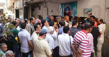 بالصور.. "النور" يشارك فى استخراج البطاقات التموينية لأهالى الإسكندرية 