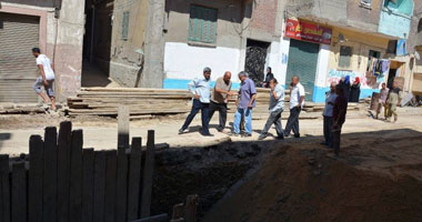 محافظ الإسكندرية يتفقد أعمال الصرف الصحى بالناصرية