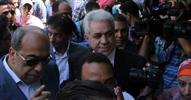 بدء لقاء القوى السياسية والأحزاب بالسفير الفلسطينى بالقاهرة